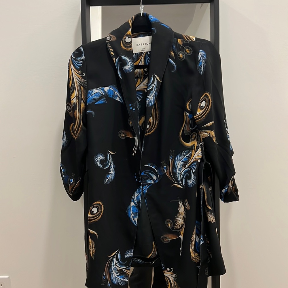 Aritzia top